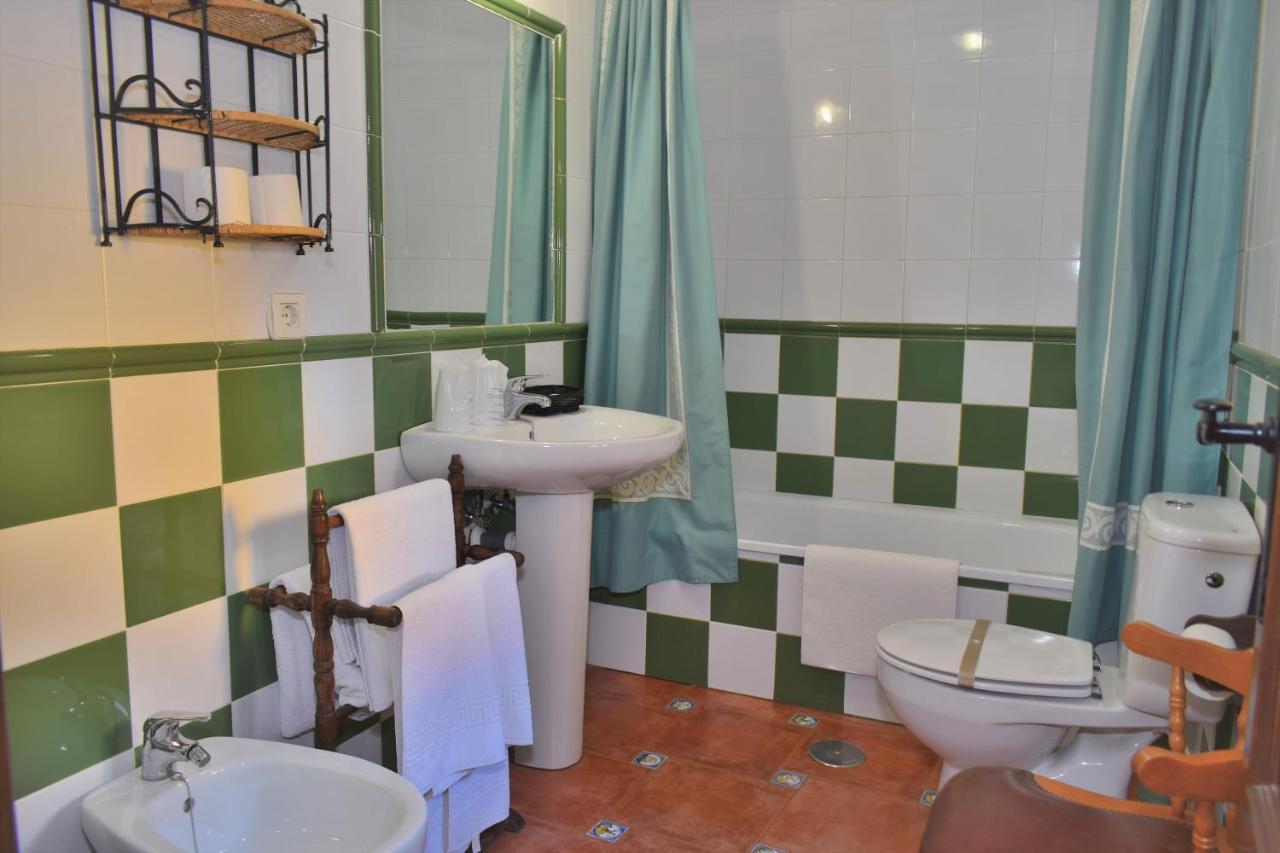 Posada El Arriero Torrejón el Rubio Exteriör bild